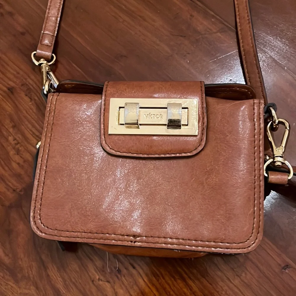 Victor Alfaro brown leather crossbody